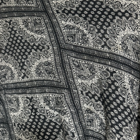 Free People Scarf - Picture 3 of 3